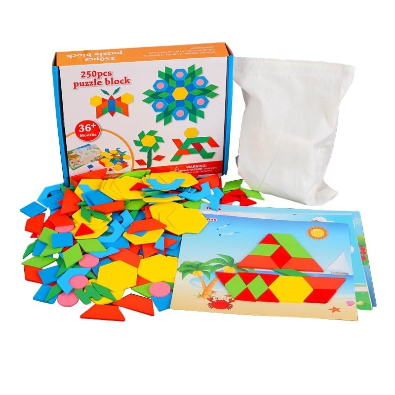 Tangram din lemn cu 250 piese colorate - Joc educativ Montessori pentru copii